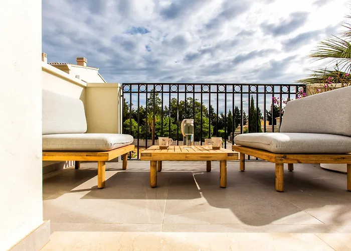 Luxury With Pool & Montgo View شقة *