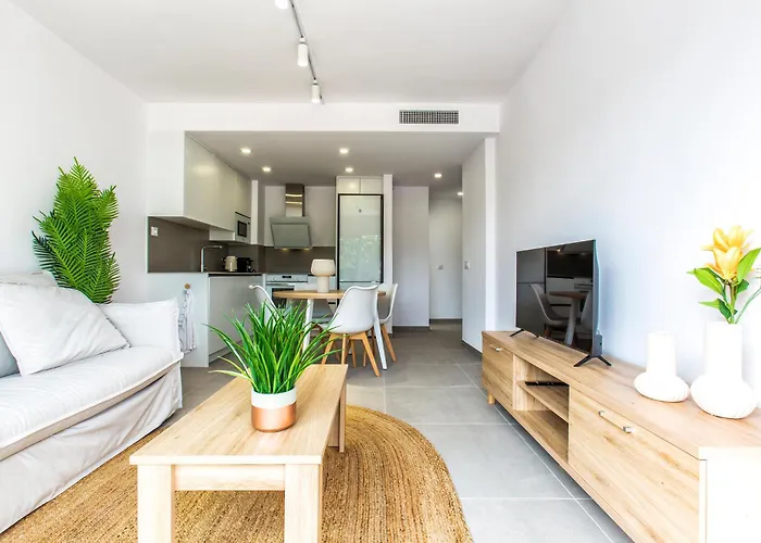 Luxury With Pool & Montgo View *