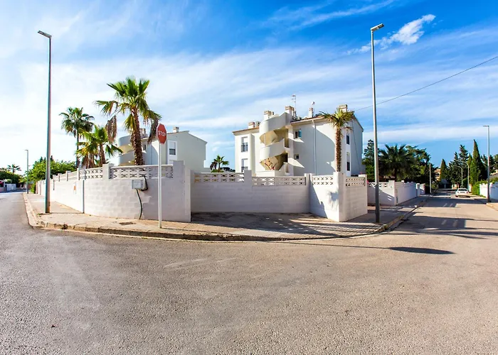 Luxury With Pool & Montgo View *